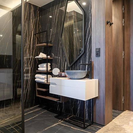 Theatre Hotel أولوموك المظهر الخارجي الصورة