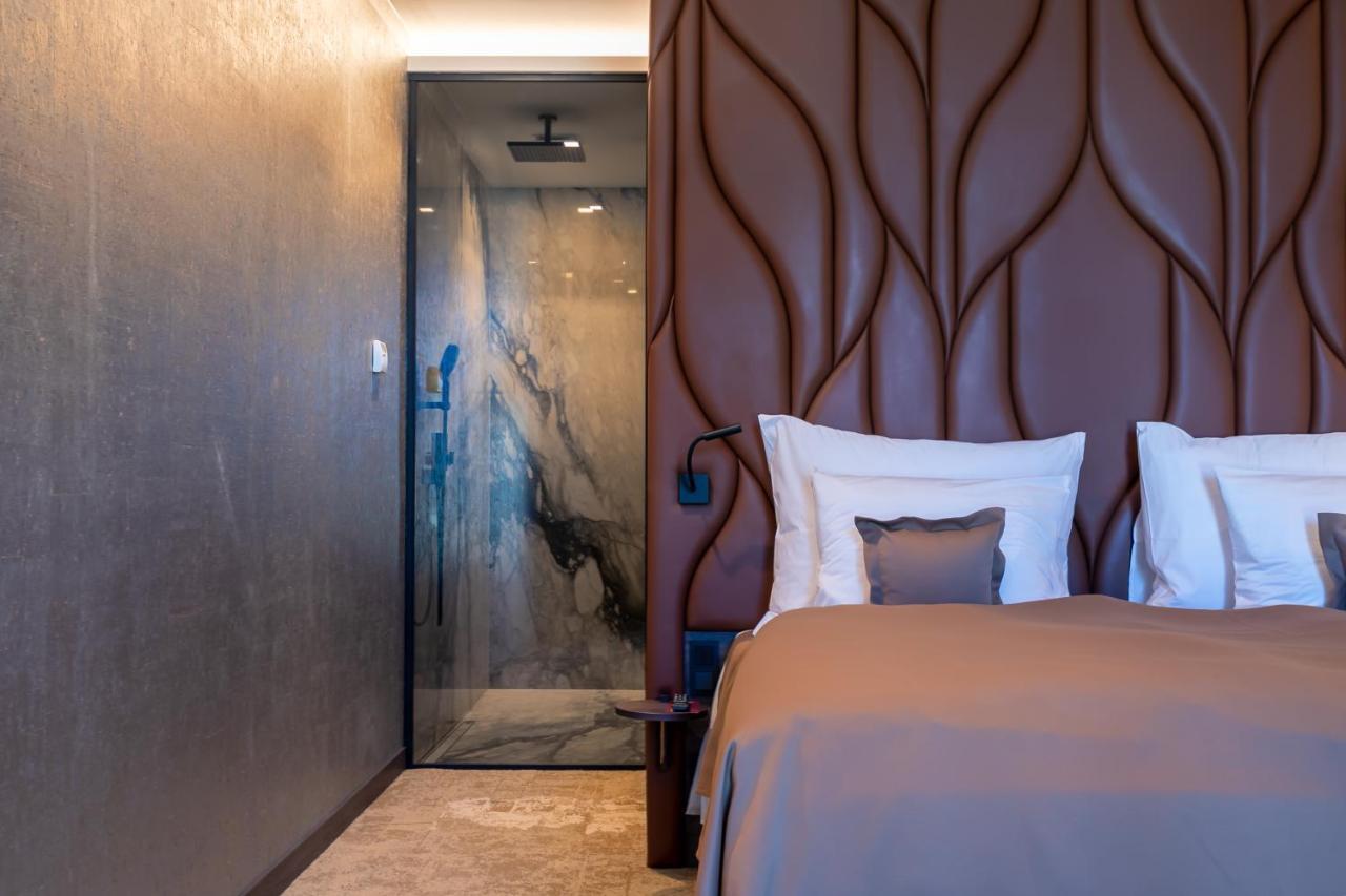 Theatre Hotel أولوموك المظهر الخارجي الصورة