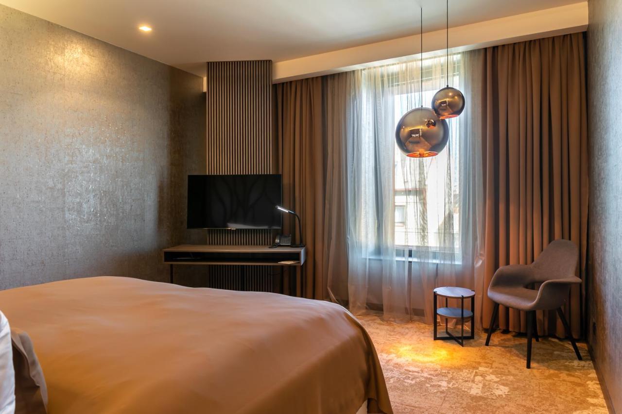 Theatre Hotel أولوموك المظهر الخارجي الصورة