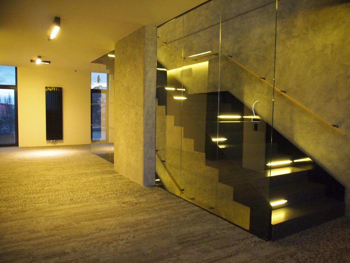 Theatre Hotel أولوموك المظهر الخارجي الصورة
