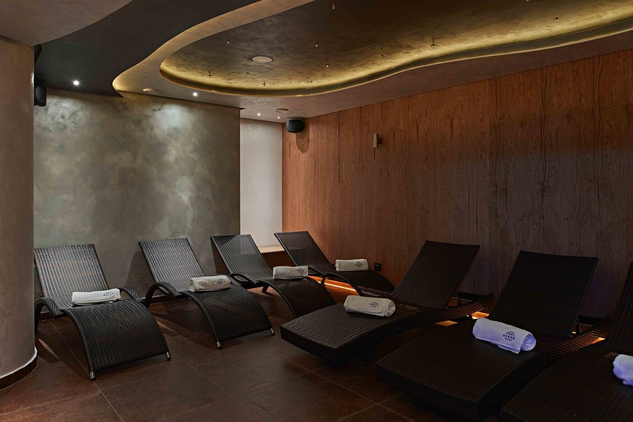 Theatre Hotel أولوموك المظهر الخارجي الصورة