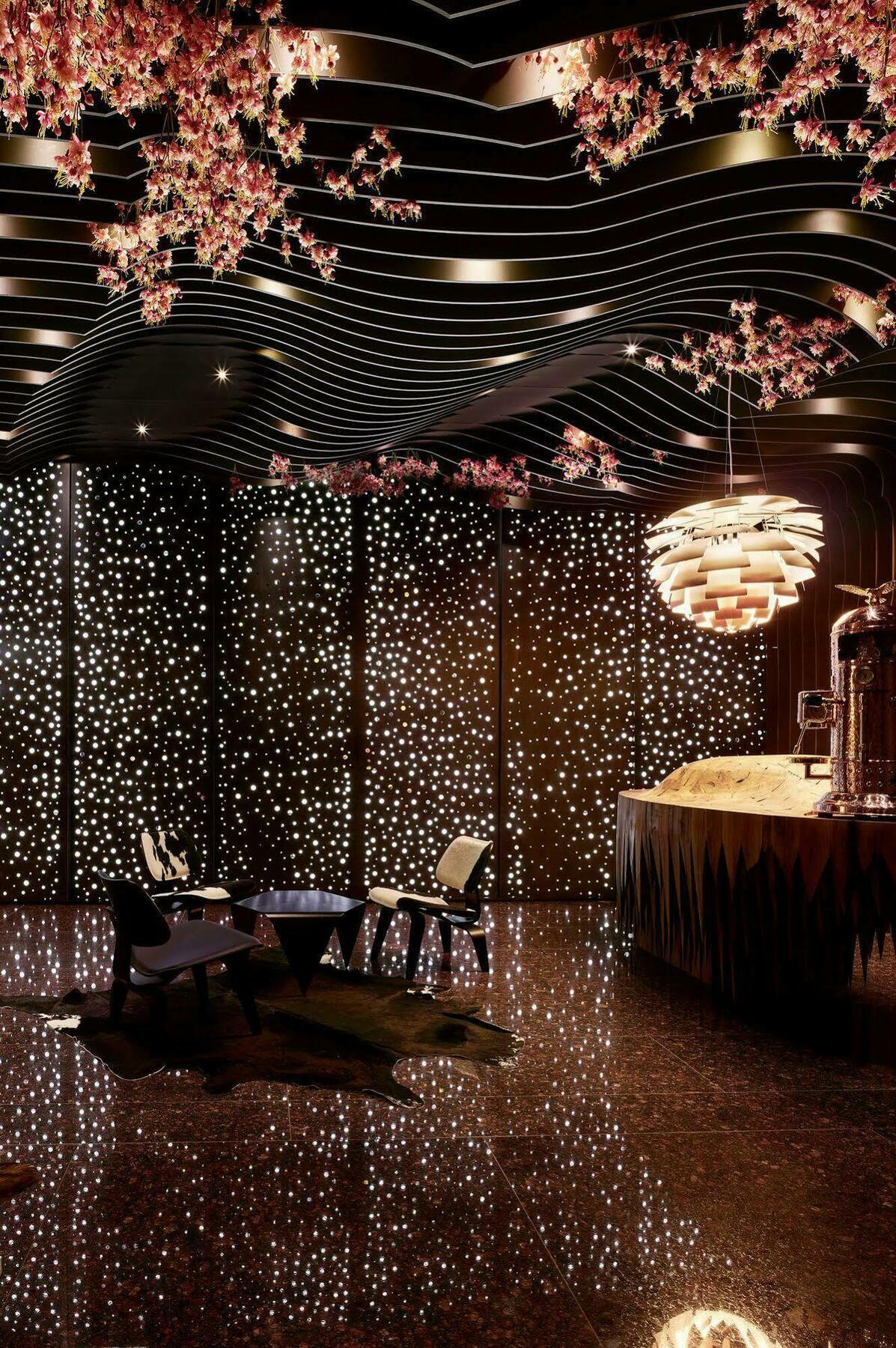 Theatre Hotel أولوموك المظهر الخارجي الصورة